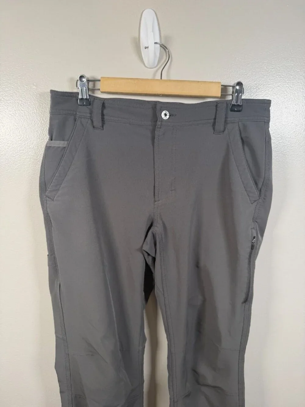 L.L. Bean Men's VentureStretch Five-Pocket Pants Size 32x34 Gray Straight Leg